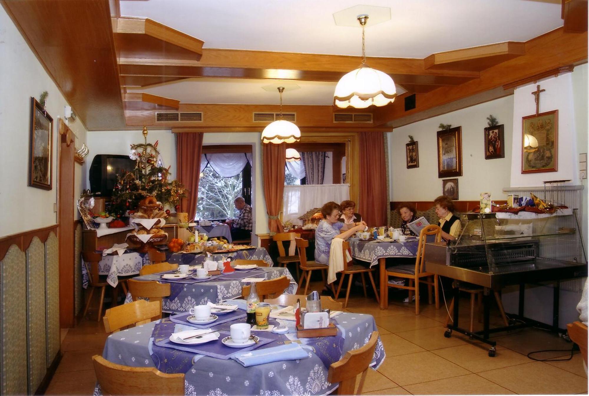 Gasthof Pension St. Wolfgang Kirchberg am Wechsel Eksteriør bilde